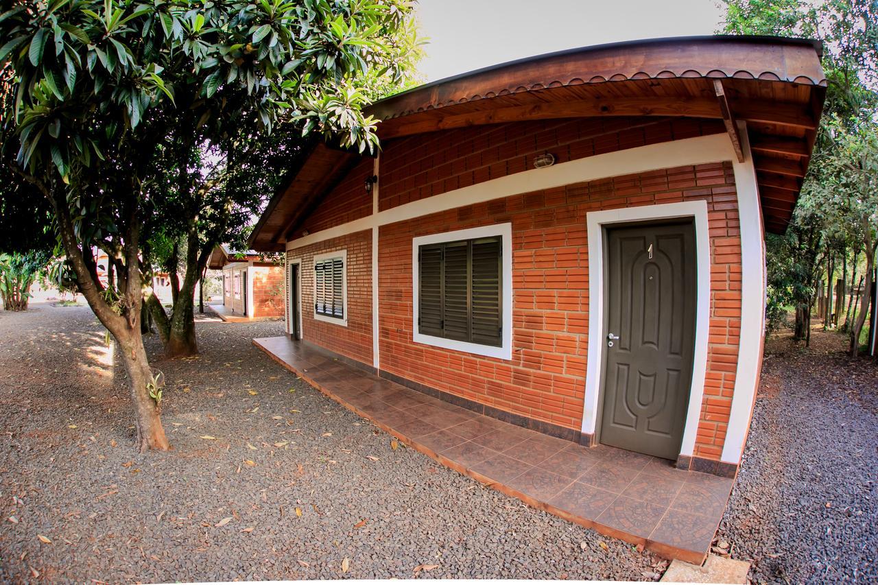 El Manantial De Iguazu Villa Puerto Iguazu Exterior photo