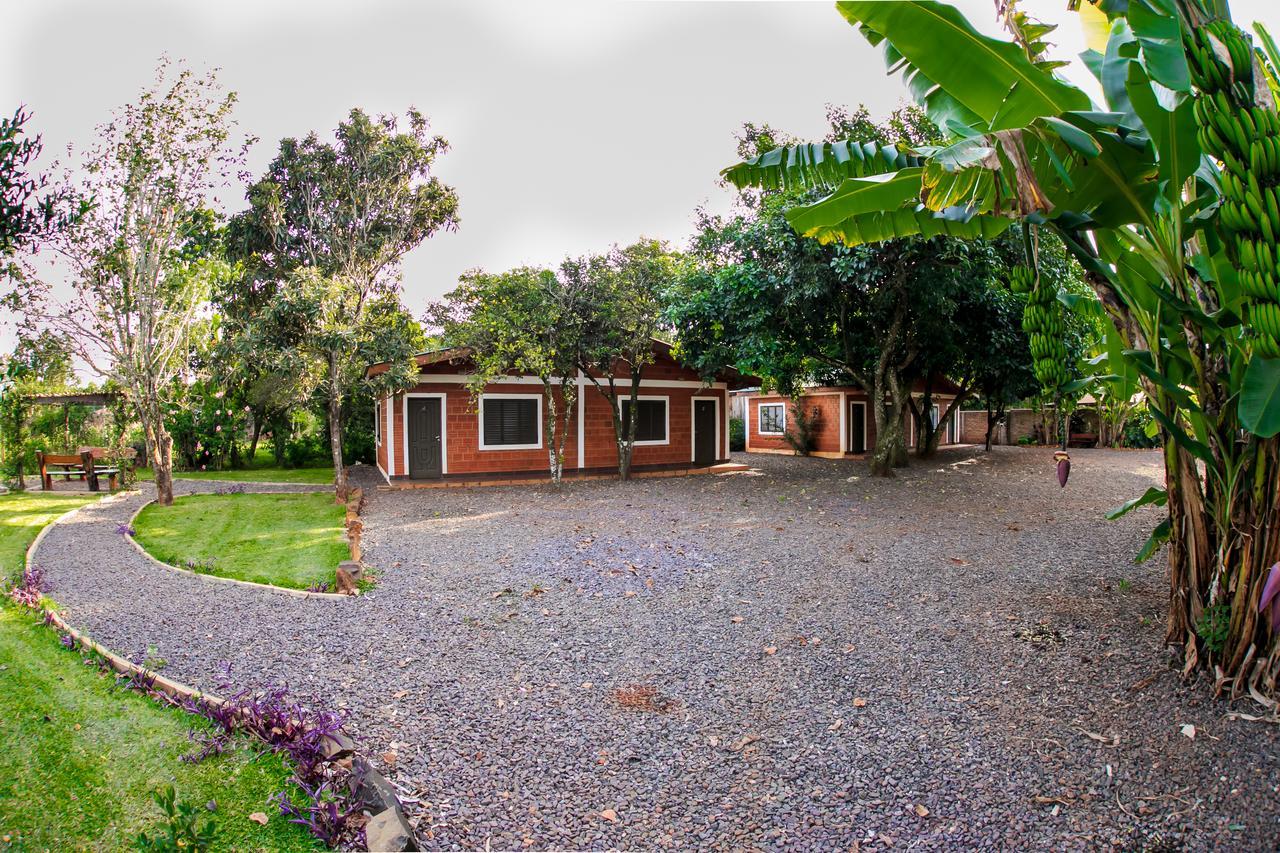 El Manantial De Iguazu Villa Puerto Iguazu Exterior photo